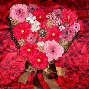 Valentines Day Heart Wreath ribbon heart wreath, heart gift for mom, heart gift for wife, heart gift for grandma, heart gift for girlfriend,