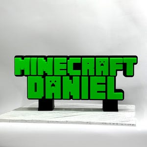 Personalized name sign/ Gamer name plate / / Custom 3d gamertag /  Freestanding sign for desk | Minecraft-themed name plaque |Pixel Art name