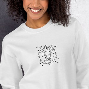Embroidered sweatshirt with Capricorn round neck. Embroidered Zodiac Signs sweatshirt. Astrology Sweatshirt with Goat and Stars