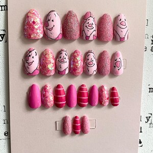 Piglet: Hand Painted Press On Nail Set (24 pc)