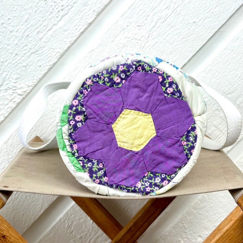 Lavenderflower Vintage Quilt Basket, Grandmothers Garden Quilt, Quilt