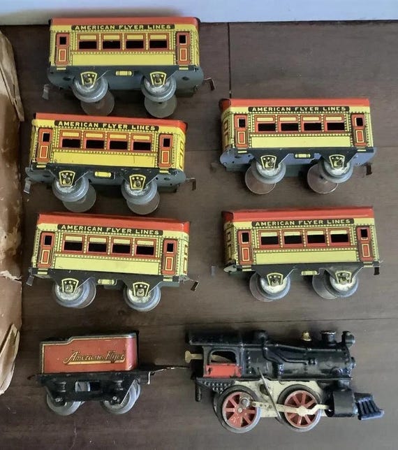 SUPER Rare AMERICAN FLYER Passenger Tin Litho Train Set, Original