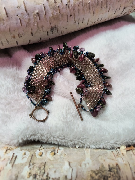 falling leaves beaded bracelet