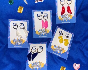 Pendientes de aro con forma de zapato de Barbie