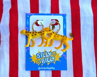 Pendientes de aro dorados con guepardo de Silly Circus