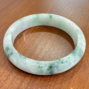Authentic premium Burmese Jadeite bangle, Interior width 57 mm