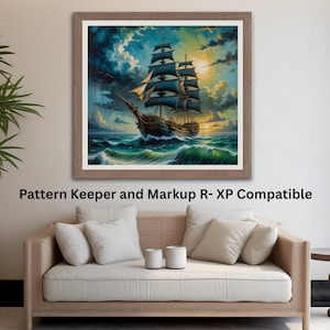 Puede incluir: Pintura enmarcada de un velero en un mar tormentoso. La obra de arte muestra un velero con velas hinchadas, navegando sobre olas verdes. El cielo está lleno de nubes oscuras y un sol poniente, creando una escena dramática.
