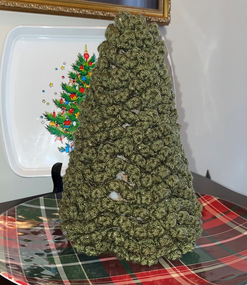 Crocheted christmas card basket instructions