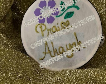 Praise Ahayah w / Blume oder Herzen