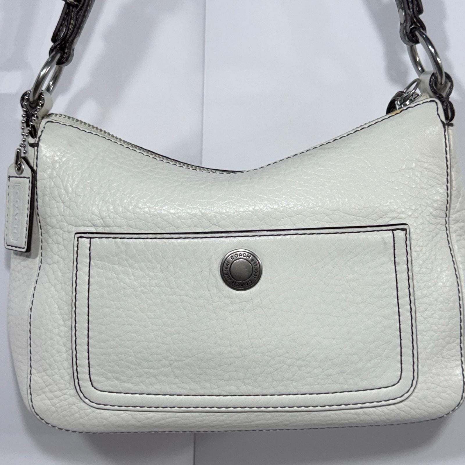 Vintage Coach Chelsea Ivory Pebbled Leather Shoulder Bag No. D06S 