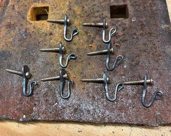 8 Horseshoe nail hooks