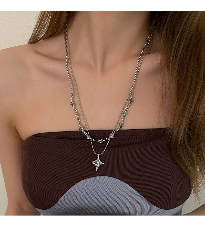 2PCS Y2K Star Chain Necklace Set , 2000s Necklace, Celestial Necklace, Punk Street Fashion Necklace, Star Grunge Choker