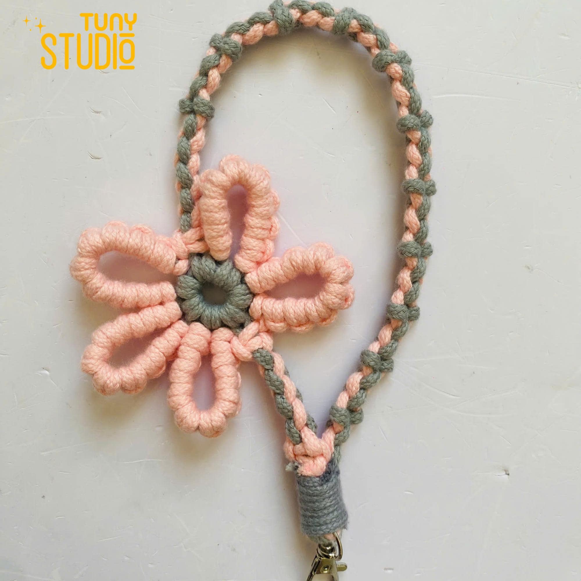Cinturino Da Polso Per Cellulare In Macramè, Con 2 Adesivi A Linguetta, Porta Chiavi A Forma Di Fiore, Artigianale, Verde, Per Donna E Ragazza