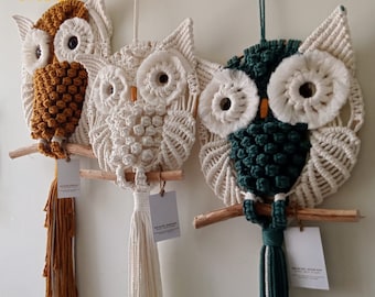 Makramee Eule, Wanddekor, Spielzimmer Dekor, Makramee Kinderzimmer, Boho Wohnkultur, Baby Mädchen Zimmer, Tierliebhaber, Kinderzimmer Dekor, Einzigartiges Geschenk - T3056