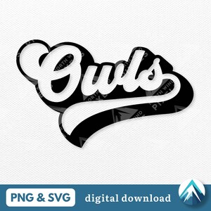 Może przedstawiać: Czarno-biały projekt graficzny słowa "Owls" w retro stylu bejsbolowym. Słowo jest zakrzywione i umieszczone na czarnym tle z białym obramowaniem.