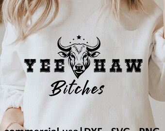 Yee Haw Bitches SVG、Yee Haw Bitches Png、ウエスタンブルスカルSVG、カウガールシルエットSVG、白黒プリントSVG、商用利用ライセンス