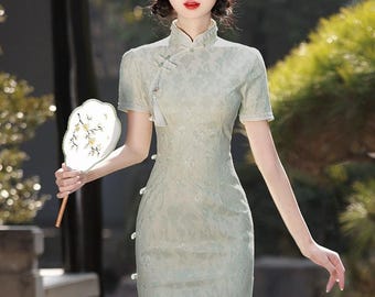 Elegant Green Faux Silk Qipao Dress: Modern Cheongsam