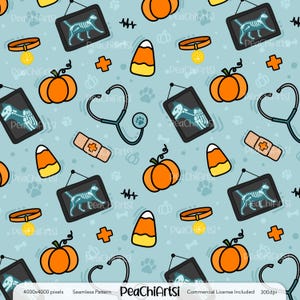 Puede incluir: Patrón sin costuras con temática de Halloween para veterinarios. El diseño incluye calabazas naranjas, caramelos de maíz, radiografías de perros, estetoscopios, vendas, collares para perros y huellas de patas sobre un fondo azul claro.