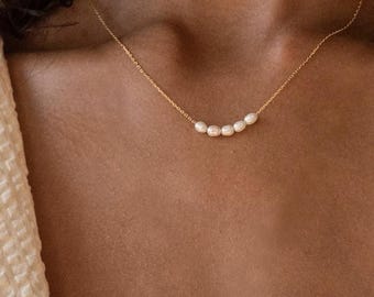 Minimalist 5 Pearl Necklace, Handmade Freshwater Pearls, Bridal Jewelry