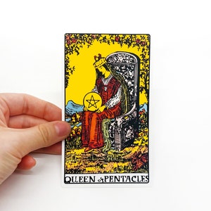 Pegatina del tarot "Reina de Oros" Grande - Tarjeta de lectura de Arcanos Menores Rider-Waite, gran botella mate resistente al agua maleta portátil colorida