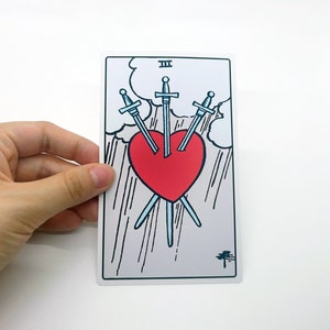Tarot Aufkleber Drei Schwerter groß - Rider Taile Minor Arcana Legekarte, groß wasserfest Flasche Laptop Flasche Koffer bunt