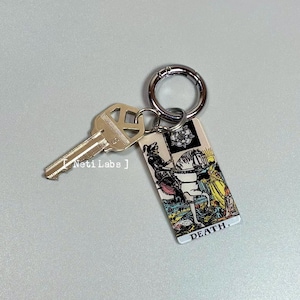 Llavero acrílico con la carta del Tarot Muerte, diseño clásico de Rider Waite, Arcanos Mayores, accesorio de tarot, decoración gótica, regalo festivo hecho a mano.