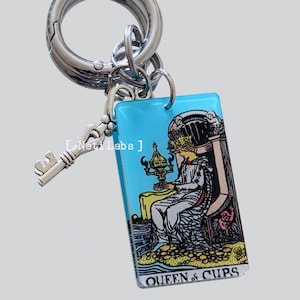 Queen of Cups - Tarotkaart sleutelhanger acryl, Rider Waite klassiek ontwerp, decor tarotaccessoire, sleutelhanger stevige ring handgemaakte Witchy cadeau