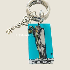 The Hermit - Tarotkaart sleutelhanger acryl, Rider Waite klassiek ontwerp Major Arcana, decor tarotaccessoire, coole sleutel bedelring heksencadeau