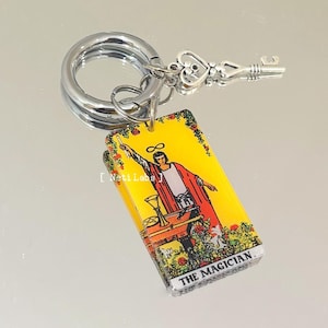 O Mágico - Chaveiro de Cartas de Tarô em Acrílico, Rider Waite Design Clássico Arcanos Maiores, Decoração de Acessório de Tarô, Anel de Pingente de Chave Legal Presente de Bruxa