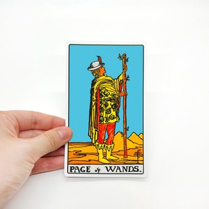 Pegatina del tarot "Página de varitas" Grande - Rider-Waite Minor Arcana tarjeta de lectura botella grande resistente al agua maleta portátil kindle regalo colorido
