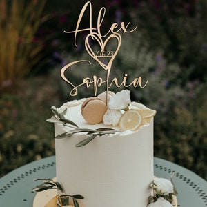 Topper per torta per matrimoni, Topper per torta nuziale con un cuore e una data, Topper per torta personalizzato a forma di cuore, Topper per torta anniversario