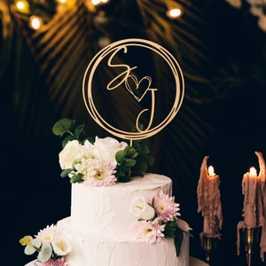 Topper per torta con nomi personalizzati, Mr e Mrs Cake Toppers per matrimonio, topper per torta nuziale, topper per torta personalizzato a forma di cuore immagine 10