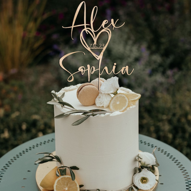 Topper per torta per matrimoni, Topper per torta nuziale con un cuore e una data, Topper per torta personalizzato a forma di cuore, Topper per torta anniversario Natural Wood