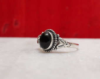 Black Onyx Minimalist Ring, Black Crystal Stacking Ring, Handmade Silver ring gift for christmas, Women Ring, Tiny Ring, Gift for her