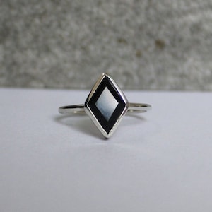 Rhombus Black Onyx Sterling Silver Ring: Kite Shape