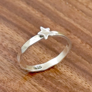 Solid Silver Star Ring, Dainty Ring, 925 Sterling Silver Star Ring, Handmade Ring, Star Ring, Thin Star Band Ring, Woman Ring, Gift For Her