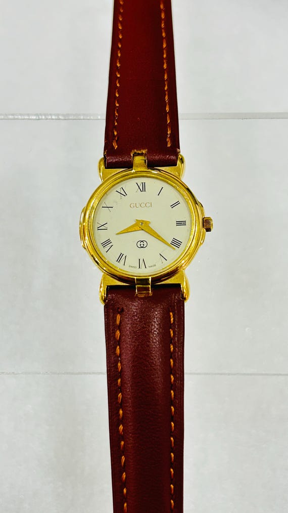 Gucci 3400 F L Gold Round Ladies Watch - Etsy