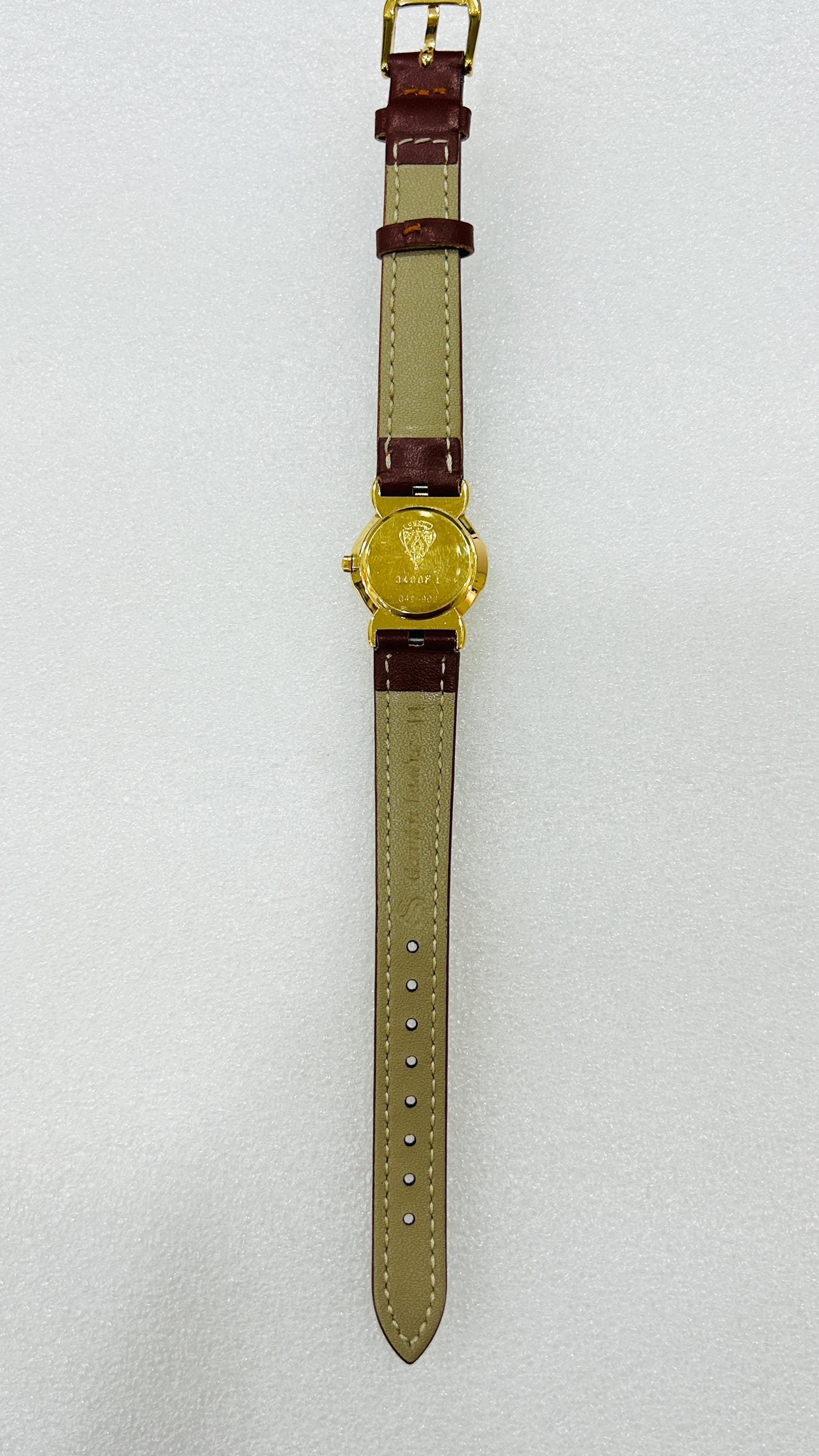 Gucci 3400 F L Gold Round Ladies Watch - Etsy