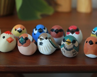 Mini Wooden Bird Figurine Set 16, Small Hand Animal Statue, Cute Fairy Garden Desk Decor Gift