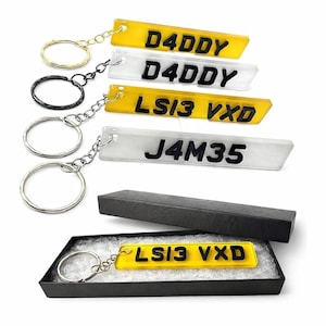 Personalised 4D Number Plate Keyring – Custom Car Registration Keychain – Custom Gift for Him Her – Unique Car Accessory