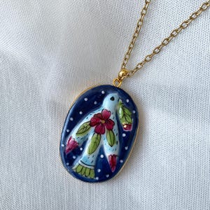 Boho Charm Necklace, Bird Pendant, Unique Gift For Her, Handcrafted Pendant, Statement Pendant, Oval Pendant, Nature Inspired