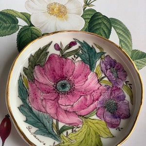 Petit plat en céramique avec peinture de fleurs, idées cadeaux, porte-objets bijoux en porcelaine, plateau à bijoux, cadeau d'anniversaire pour maman, art céramique image 1