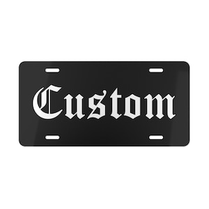 Placa de matrícula gótica con texto personalizado para coche, divertida placa de vanidad, decoración de coche negra, sarcástica y humorística, regalo para la generación Z imagen 1