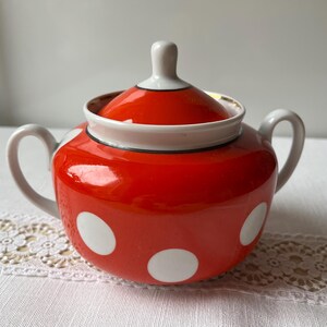 Azucarero soviético vintage | Porcelana de lunares rojos | Decoración de cocina de la URSS | Tetera de mediados de siglo | Azucarero de cerámica retro | Regalo ruso