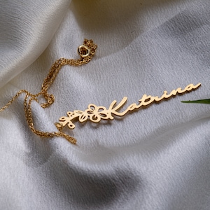 Birthflower Name Necklace, Floral Name Necklace, Personalized Flower Name Necklace, Flower Necklace With Name, Gold Floral Necklace