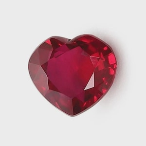 Rubis naturel de 7,0 carats, plus pur et éclatant, Pigeon de Birmanie, cadeau rubis rouge sanglant, rubis en vrac du Mozambique en forme de coeur, pierre précieuse en vrac
