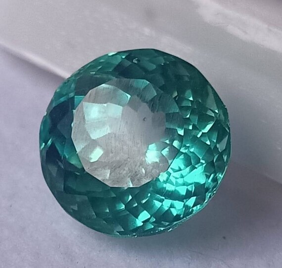Saphir Naturel Du Montana – Couleur Vert-bleu – Taille Ronde 10x10x6 Mm – Poids Environ 6 Carats – Certifié GIR – Neuf Sans Emballage