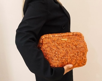 Crochet Orange Winter Pouch Bag, Pouch Clutch Bag With Hidden Clasp Frame, Crochet Winter Bag, Gift for Teacher