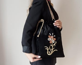 Handmade Embroidered Velvet Tote Bag: Turkish Anatolian Style