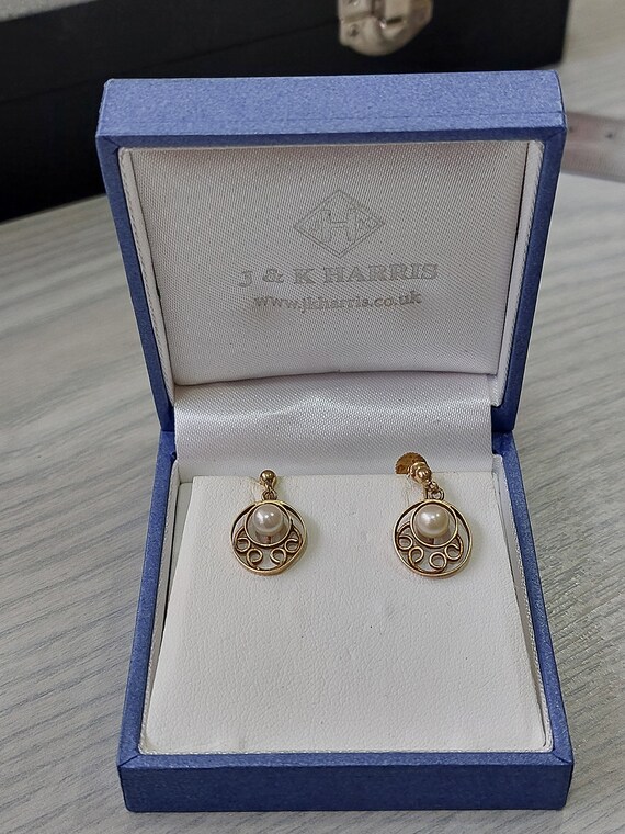 Pair Of 9ct Yellow Gold Earrings And Real Pearl- … - image 7